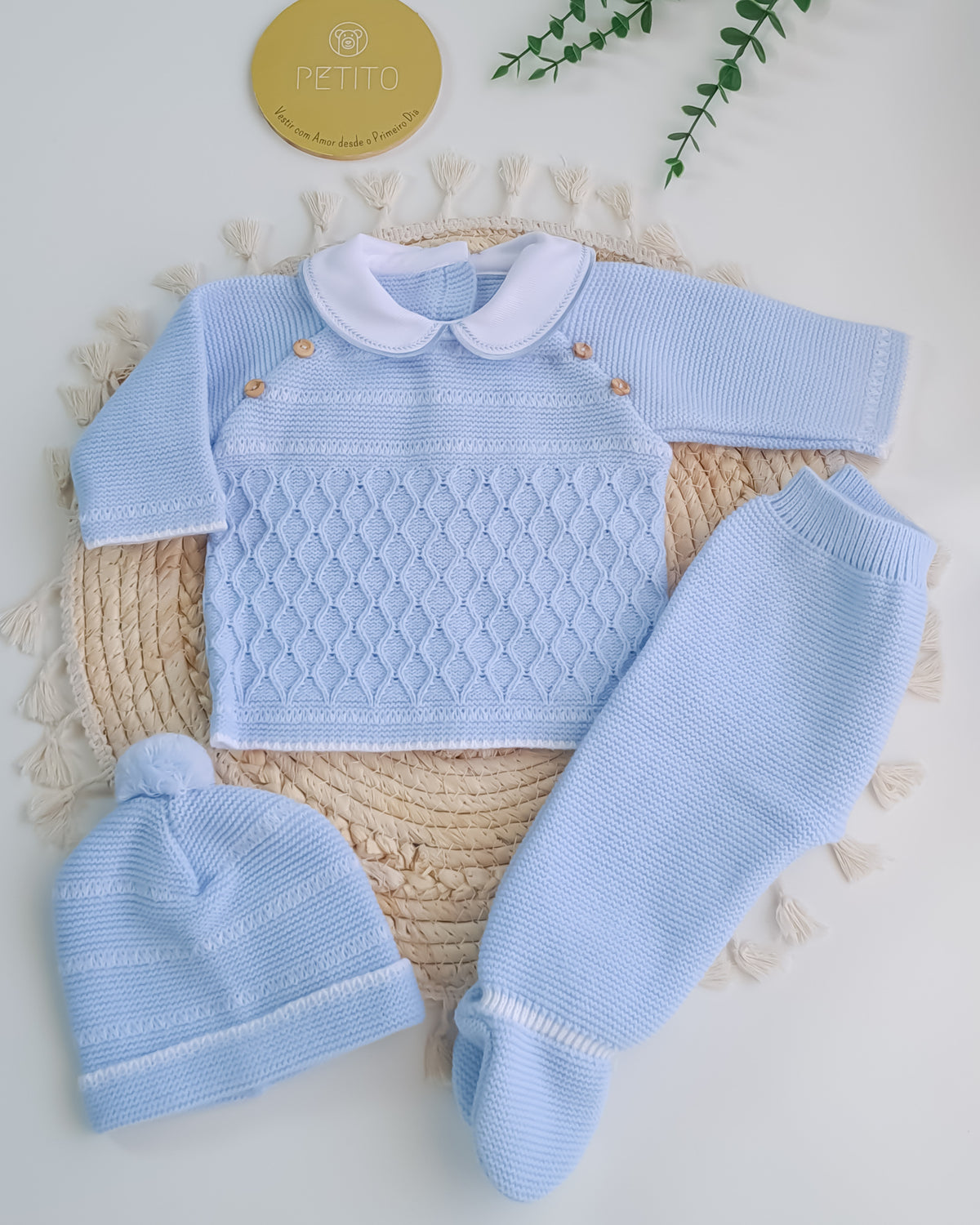 Conjunto de malha – camisola, calça e gorro