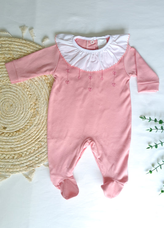 Babygrow algodão com bordado no peito