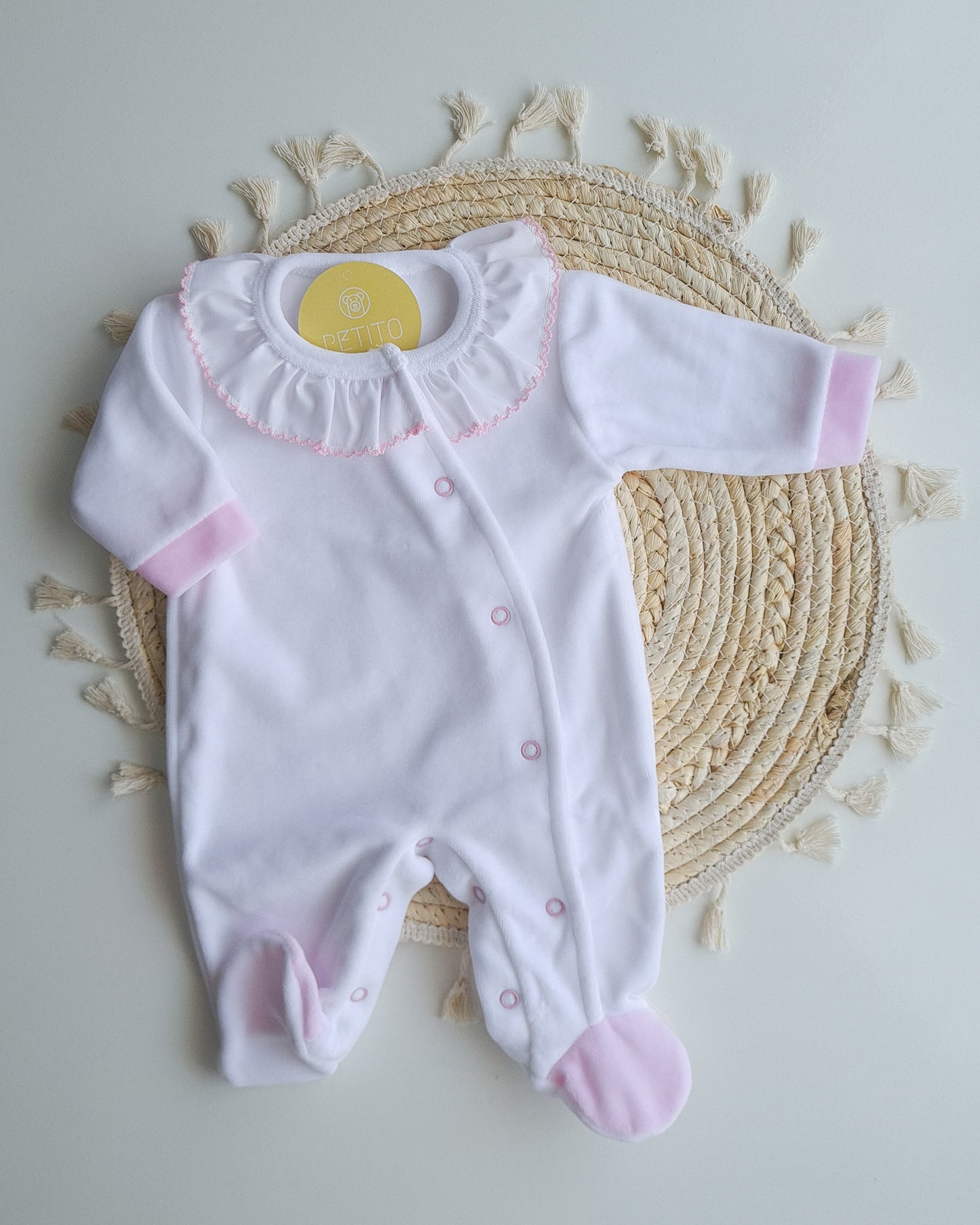 Babygrow de veludo com gola