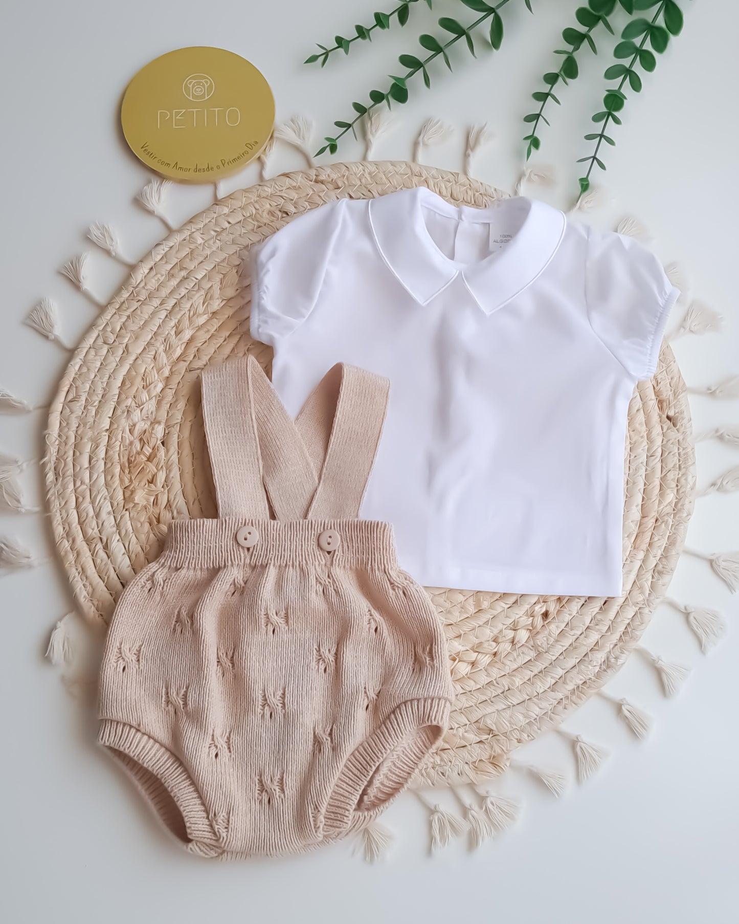 Fofo de Malha Areia com Camisa Manga Curta