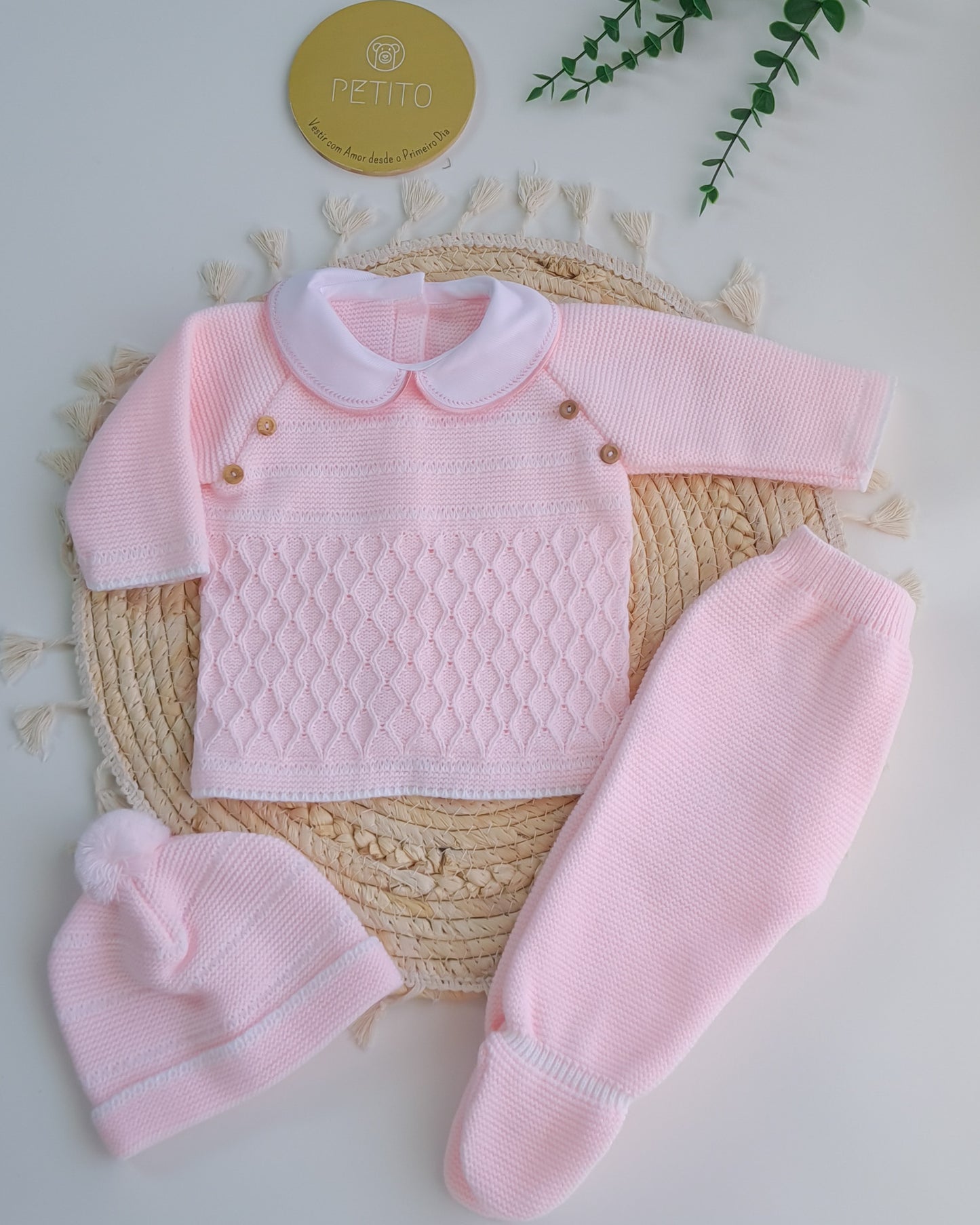 Conjunto de malha – camisola, calça e gorro