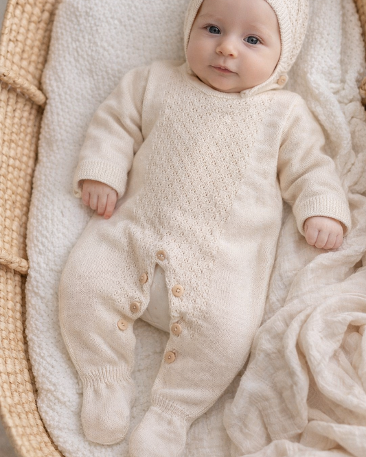 Conjunto babygrow de malha e touca